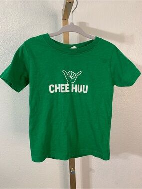 Keiki Green Tee Shaka CHEE HUU Graphic- size 2T